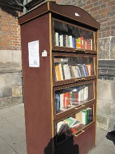 Öffentlicher Bücherschrank